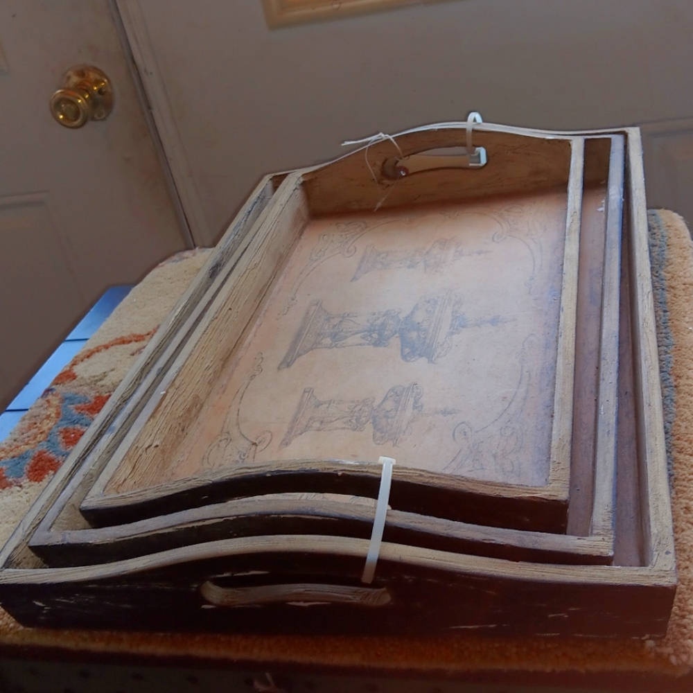 Wooden Trays (3).